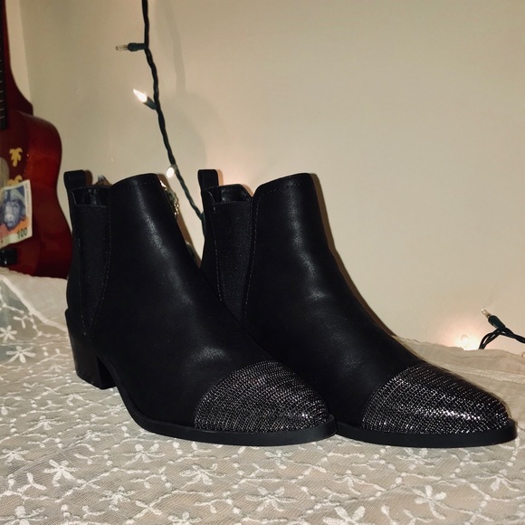 report zerega bootie